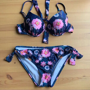GrandEverest Floral Two Piece Bikini Set